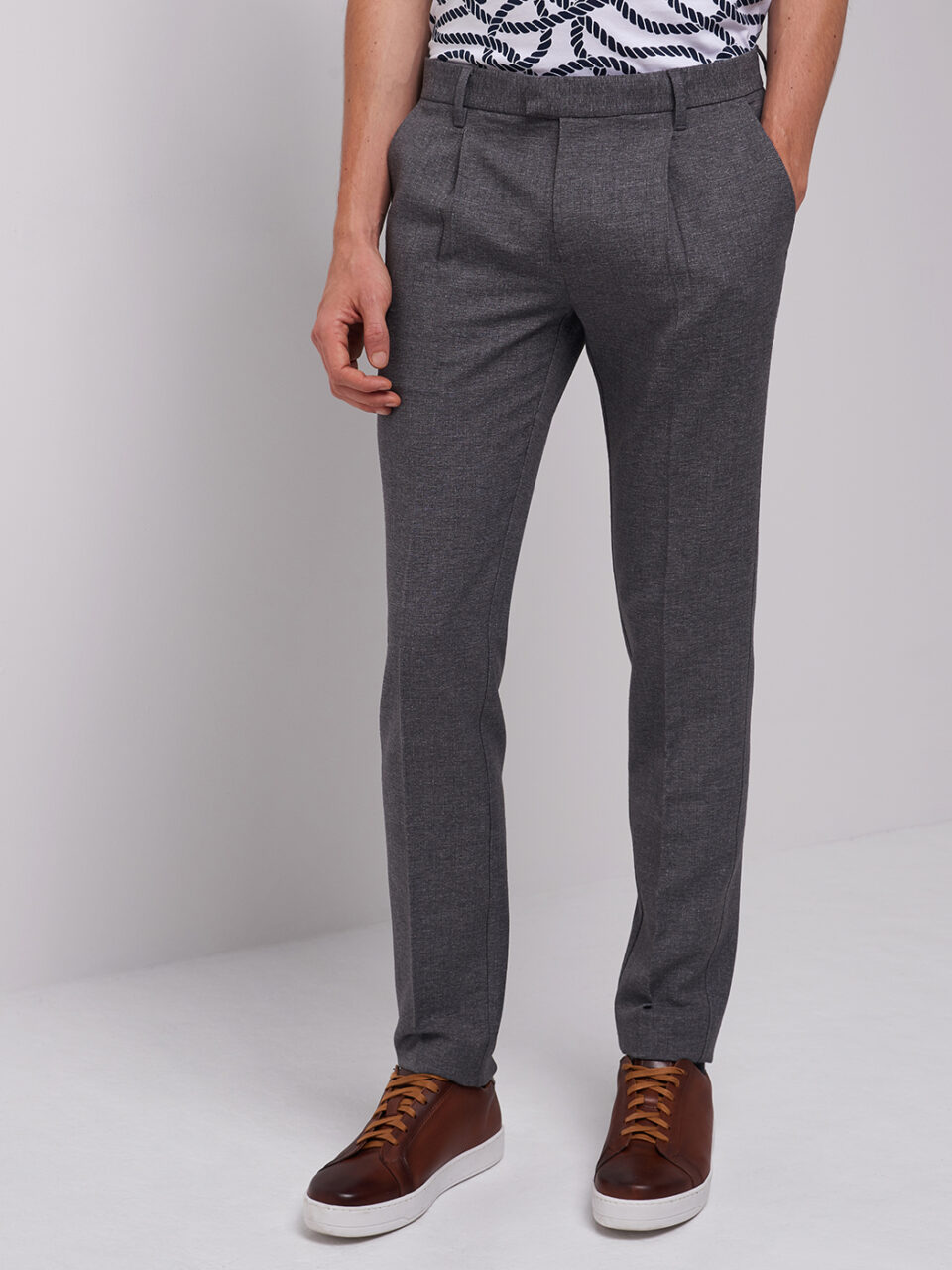 pantalon gris